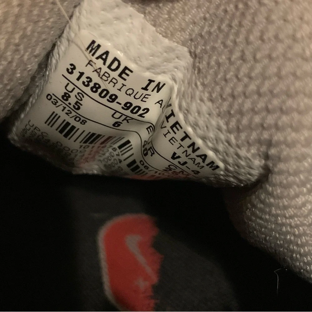 Nike Shox Women’s Shoes - Picture 7 of 7